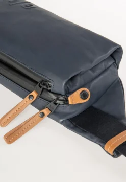 Aunts & Uncles Tsu Gürteltasche night blue