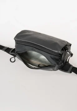 Aunts & Uncles Yodo RE Rolltop Umhängetasche volcanic ash