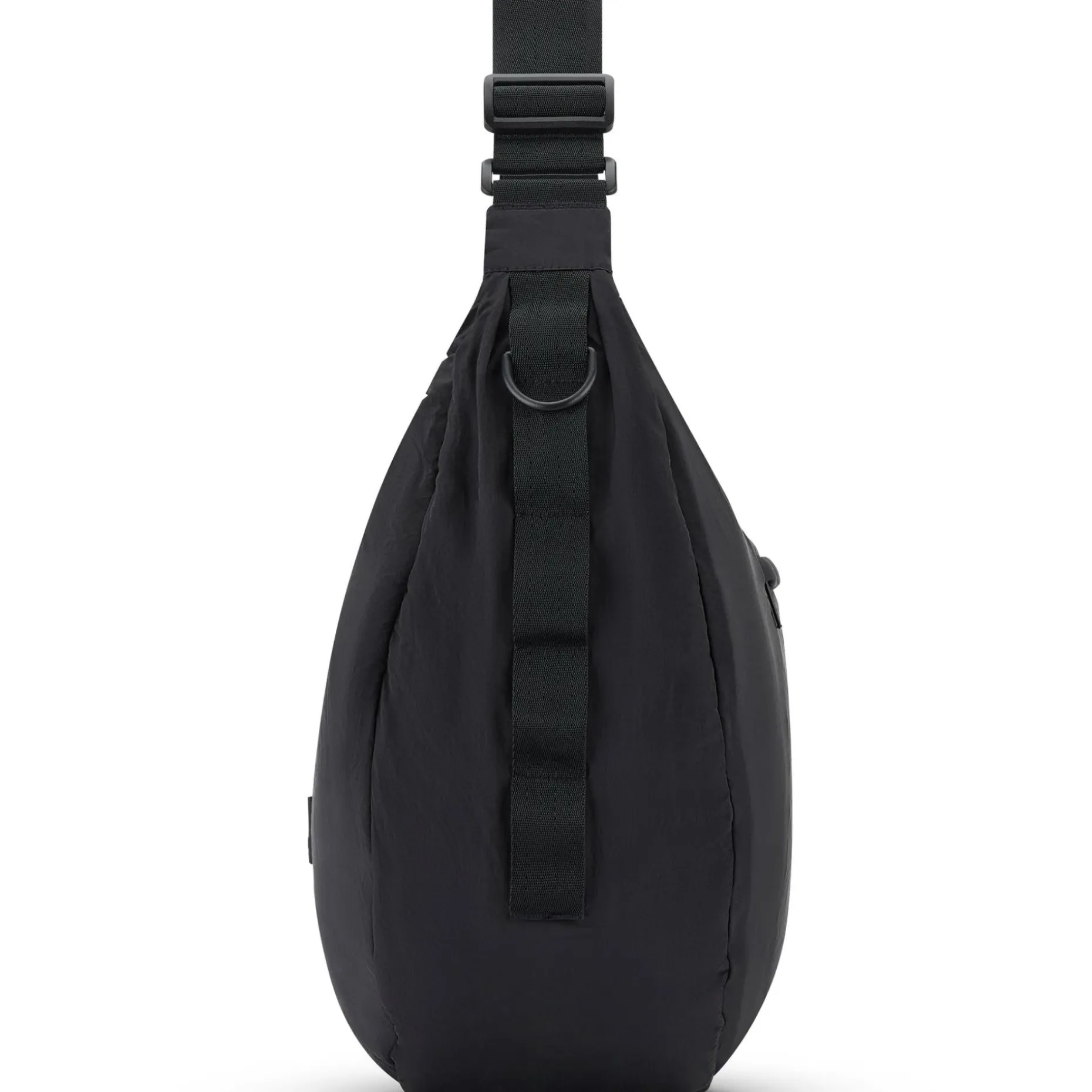 Johnny Urban Kaia Large Half Moon Bag Schwarz