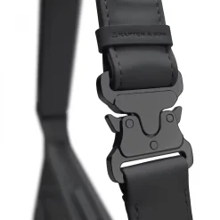 Kapten & Son Umhängetasche Halfmoon Bag Torsby - Schwarz
