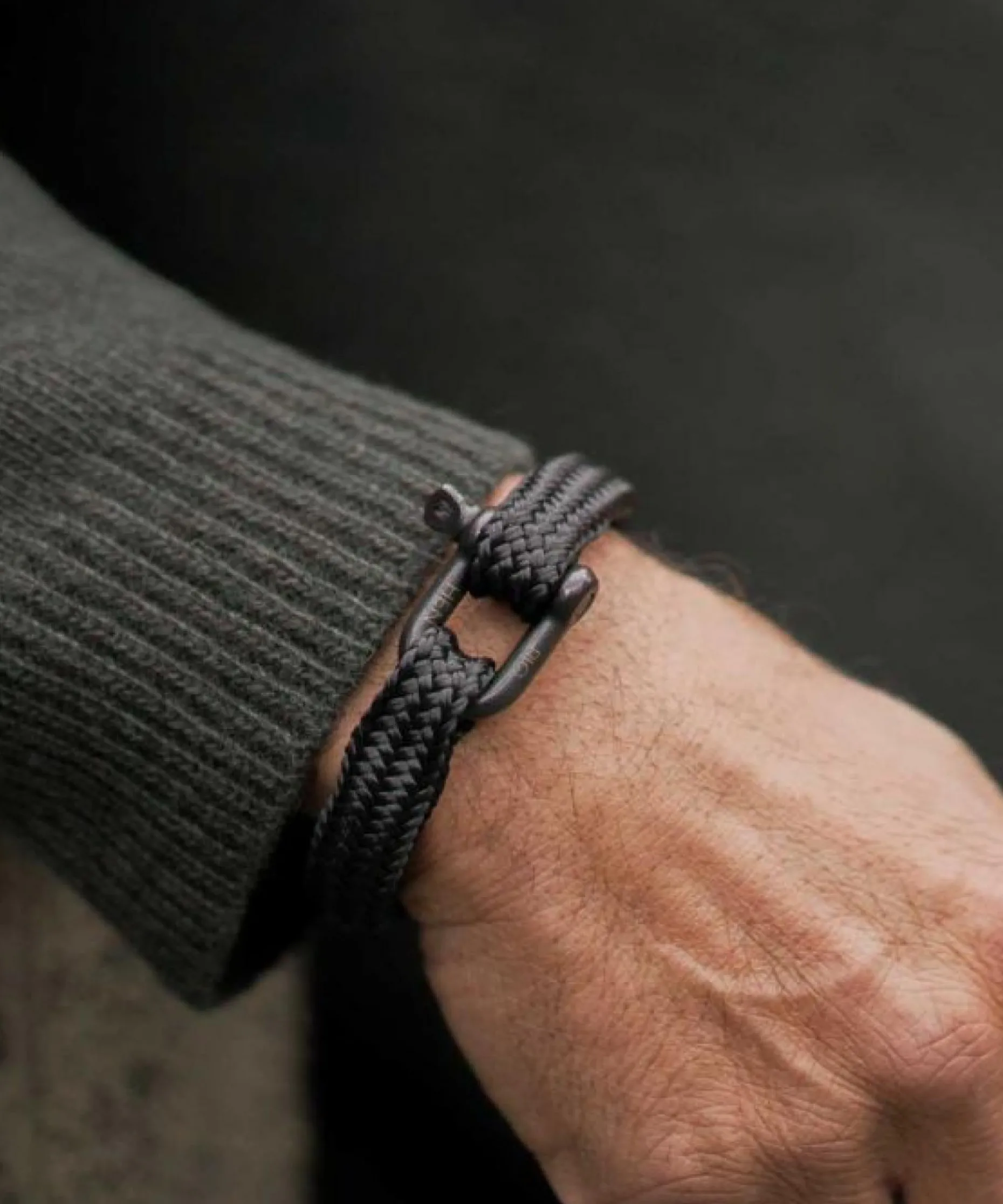 Pig & Hen Armband Gorgeous George schwarz